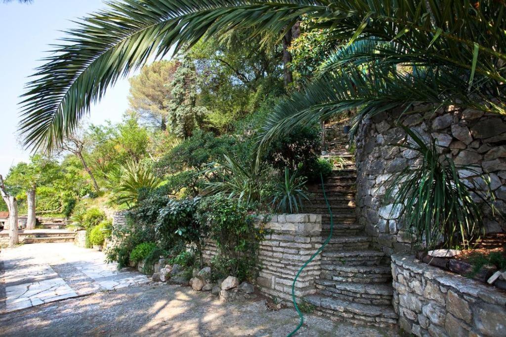 Villa Vista Lago Torri Del Benaco Exterior photo